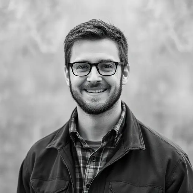 Portrait of Alex Johnson.